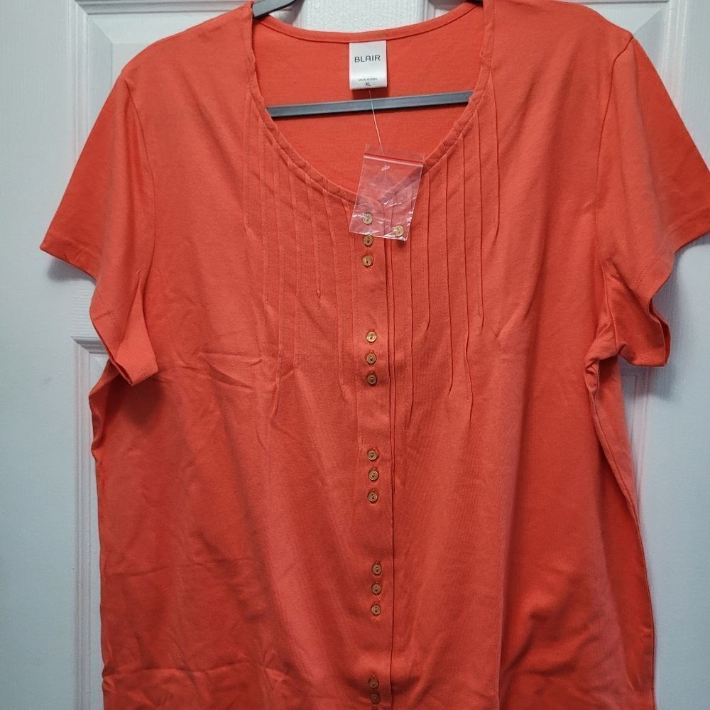 New Blair short sleeve Button Front Blouse Tucks in front size XLARGE Orange